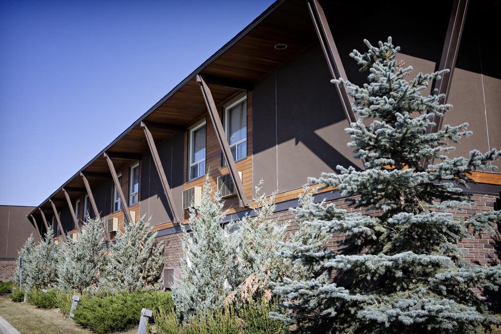 Heritage Inn Hotel & Convention Centre - High River Екстер'єр фото