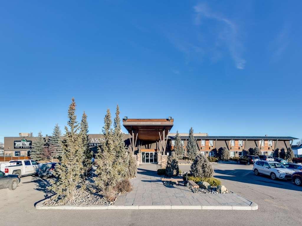Heritage Inn Hotel & Convention Centre - High River Екстер'єр фото