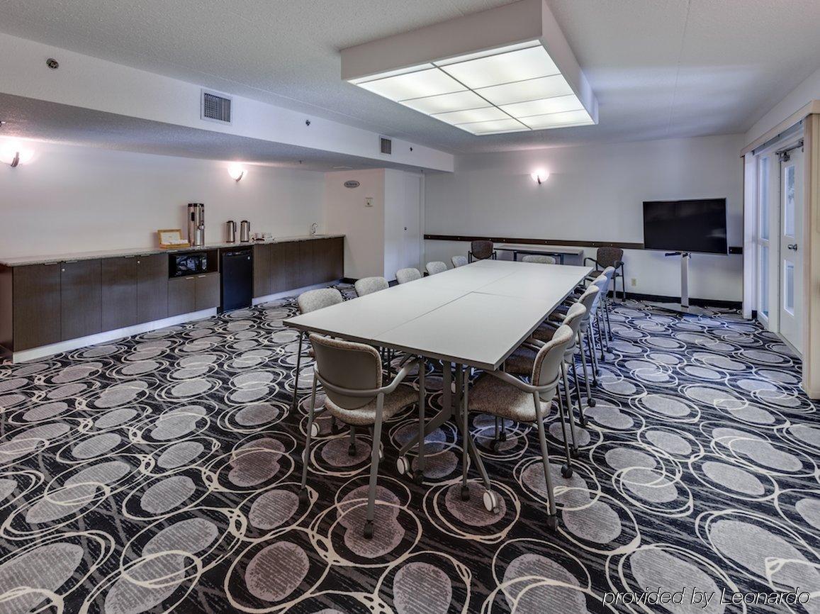 Heritage Inn Hotel & Convention Centre - High River Екстер'єр фото